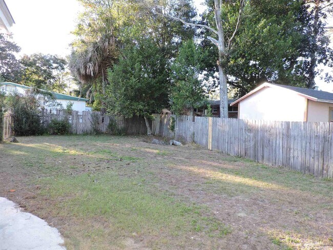 Building Photo - 146 Drew Cir