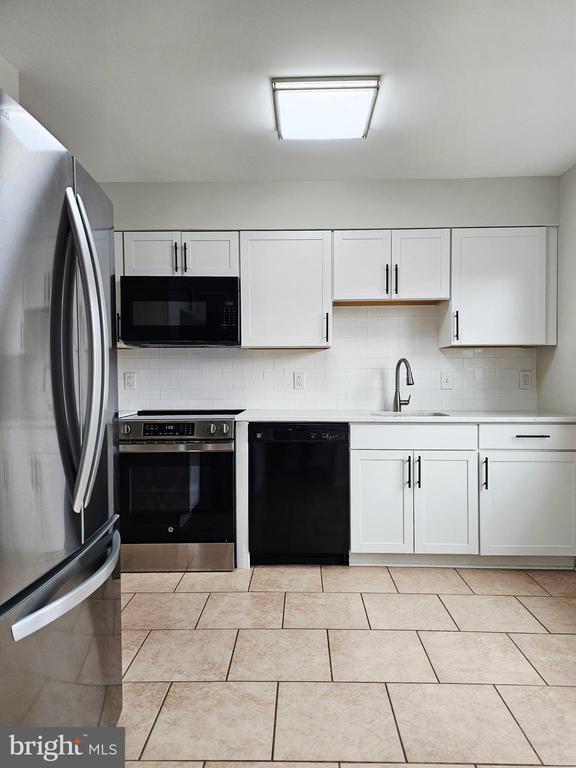 Building Photo - 2919 Seminole Rd