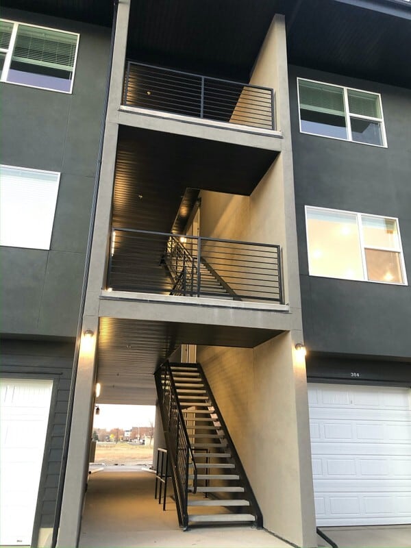 Building Photo - 459 W 15 S