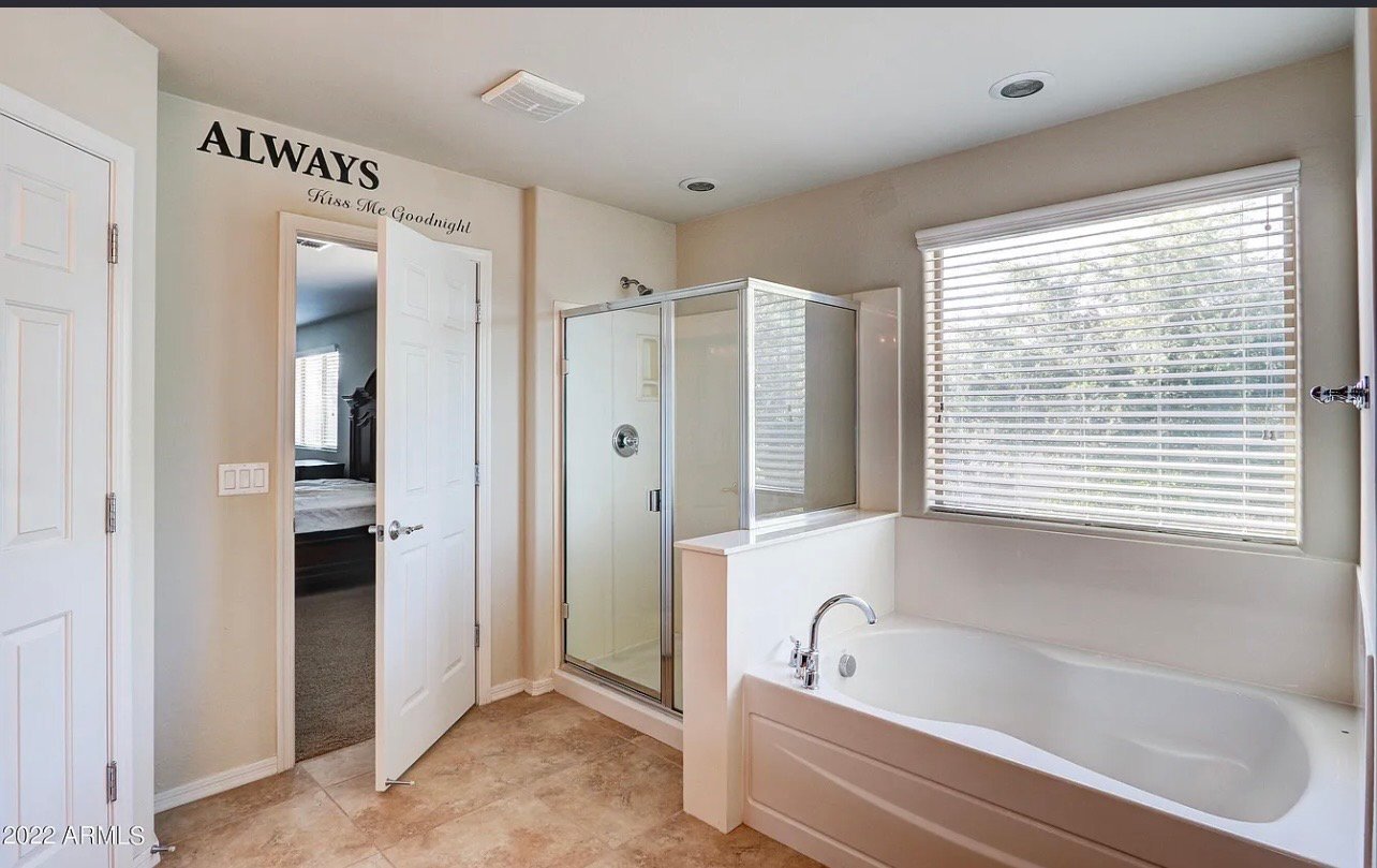 Building Photo - 6328 W Victory Way