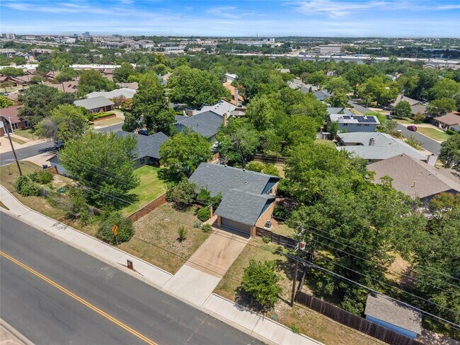 Building Photo - 1510 Coronado Hills Dr