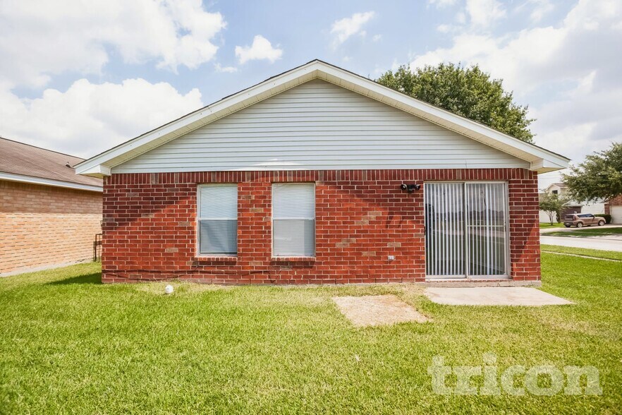 Building Photo - 3103 Kelling St