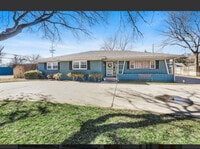 Building Photo - 3228 S Travis St