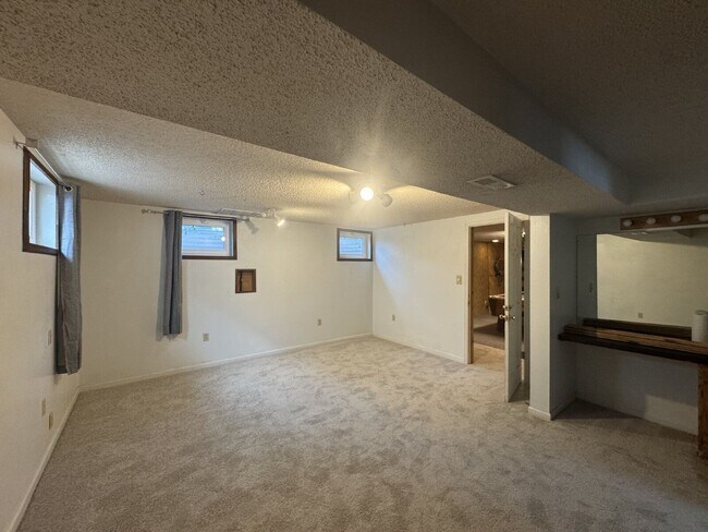 Building Photo - 4342 W Quinn Pl