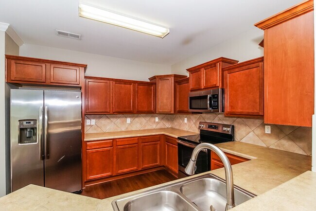 Building Photo - 9720 Cayenne Dr