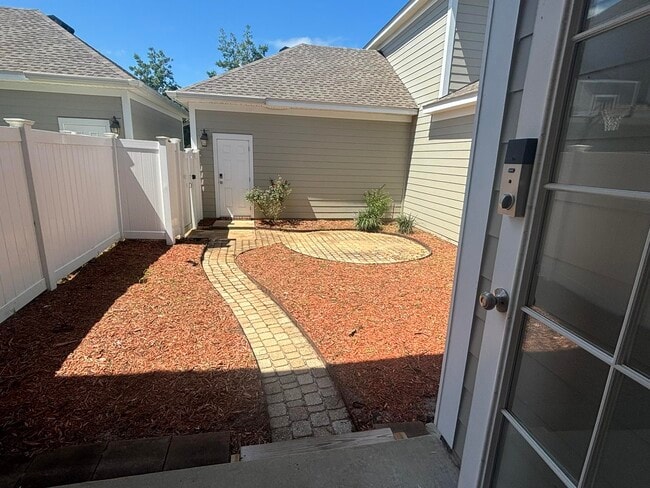 Building Photo - 4020 Colleton Ct