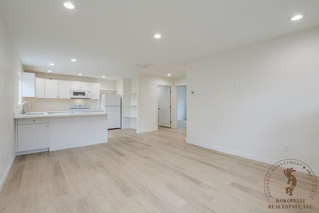 Building Photo - 1524 Orchard Ave