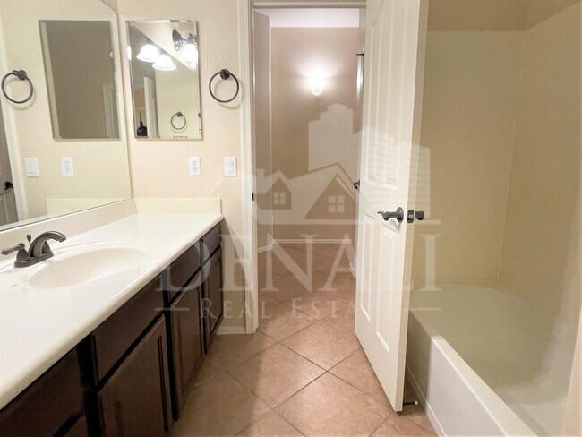 Building Photo - 30204 N 73rd Ave