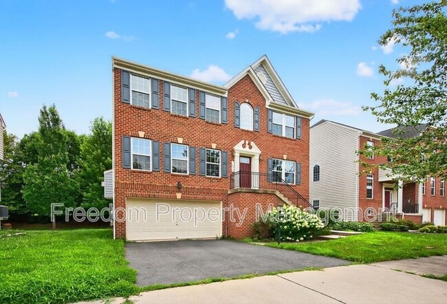 Building Photo - 7629 Hamelin Ln