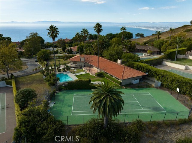 Building Photo - 984 La Cresta Pl