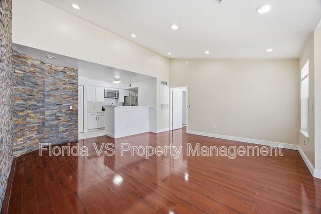 Building Photo - 2207 Antigua Pl
