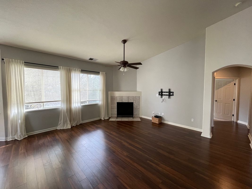 Building Photo - 4011 Harlington Cir