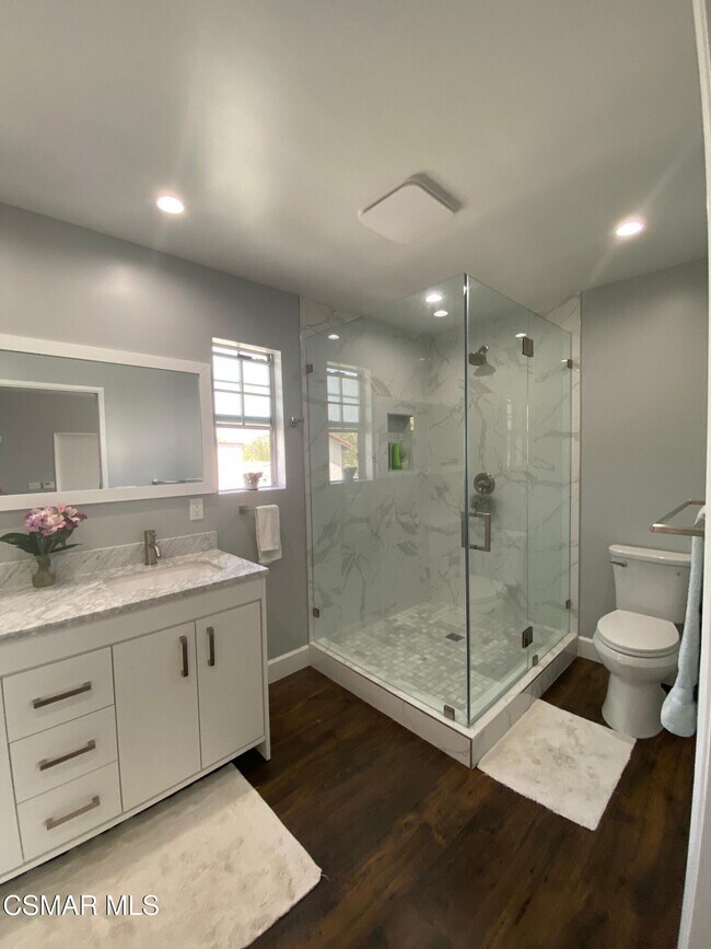 Building Photo - 4511 Barnard St