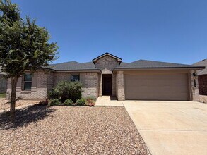 Building Photo - * MOVE IN SPECIAL * Beautiful 4 Bedroom 2 Bath Home in Wollforth!