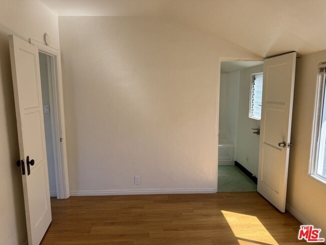 Building Photo - 409 N Monterey St