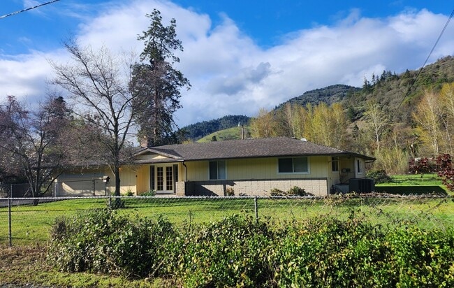 Primary Photo - 4542 Averill Dr