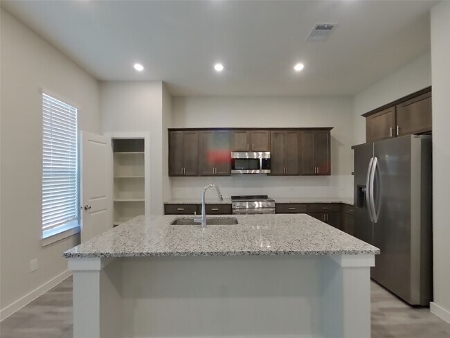 Building Photo - 22817 Terrazzo Dr