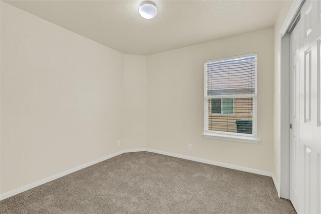 Building Photo - 217 Teron Dr