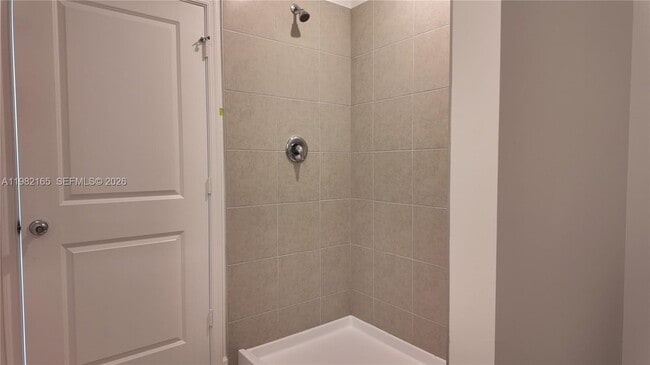 Building Photo - 10722 NW Moon Rise Ln