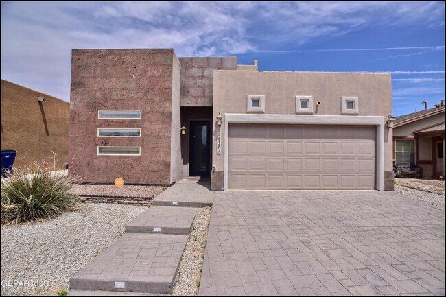 Building Photo - 14373 High Rock Dr