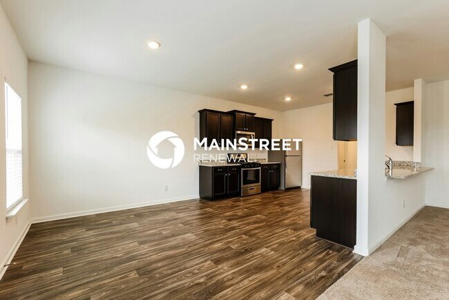 Building Photo - 4 Bedroom Pet-Friendly Home in New Braunfels, TX with Main Street Renewal