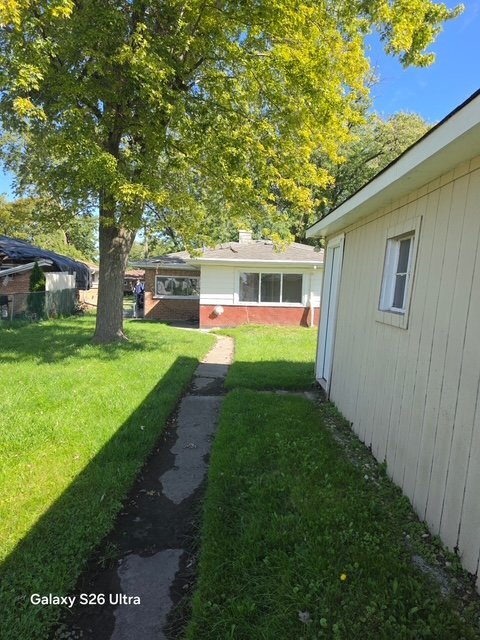 Building Photo - 17922 Oakwood Ave