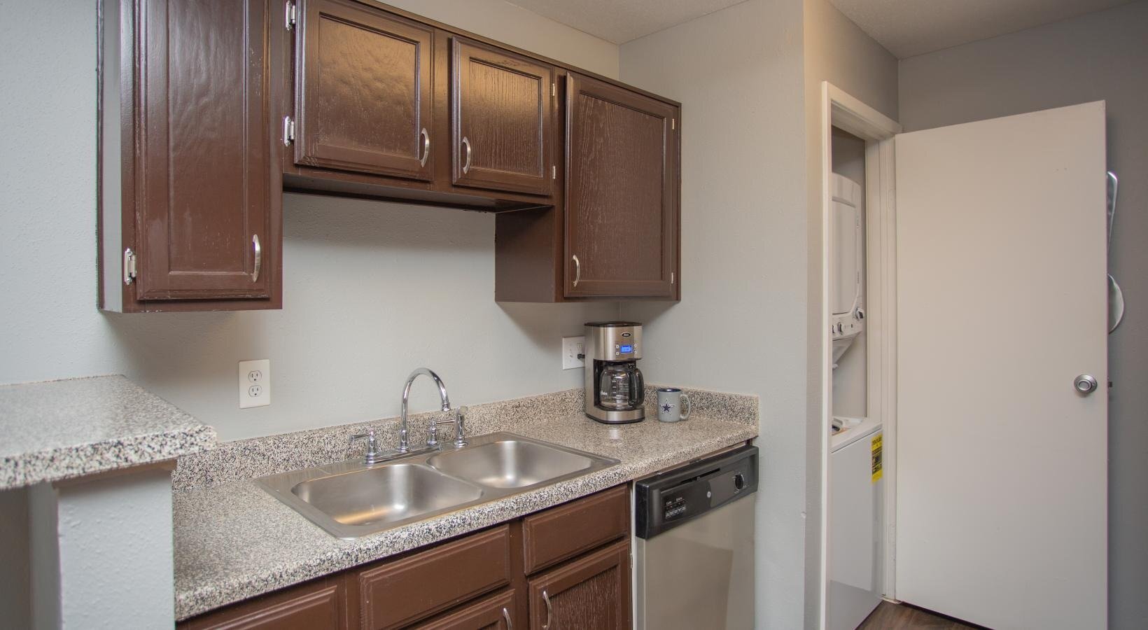 Building Photo - 1249 Enclave Cir