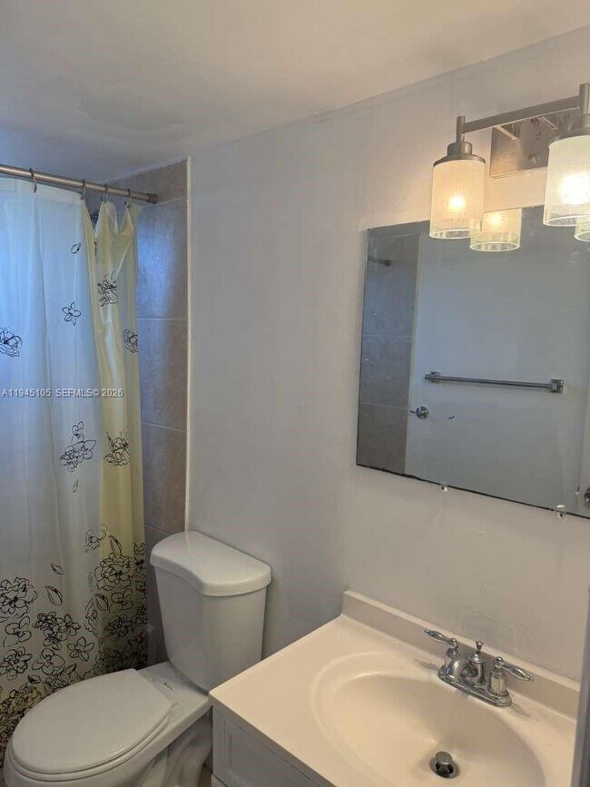 Building Photo - 2008 Jackson St