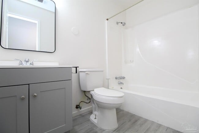 Building Photo - 2217 Kingfisher Way