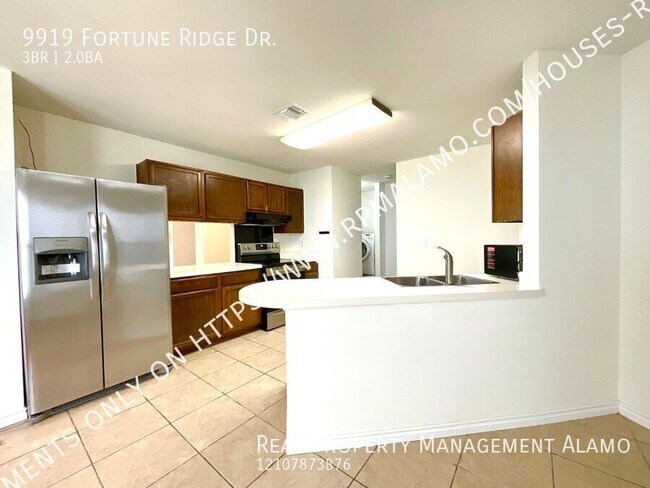 Building Photo - 9919 Fortune Ridge Dr