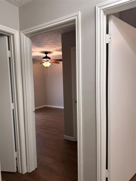 Building Photo - 701 Canyon Springs Dr