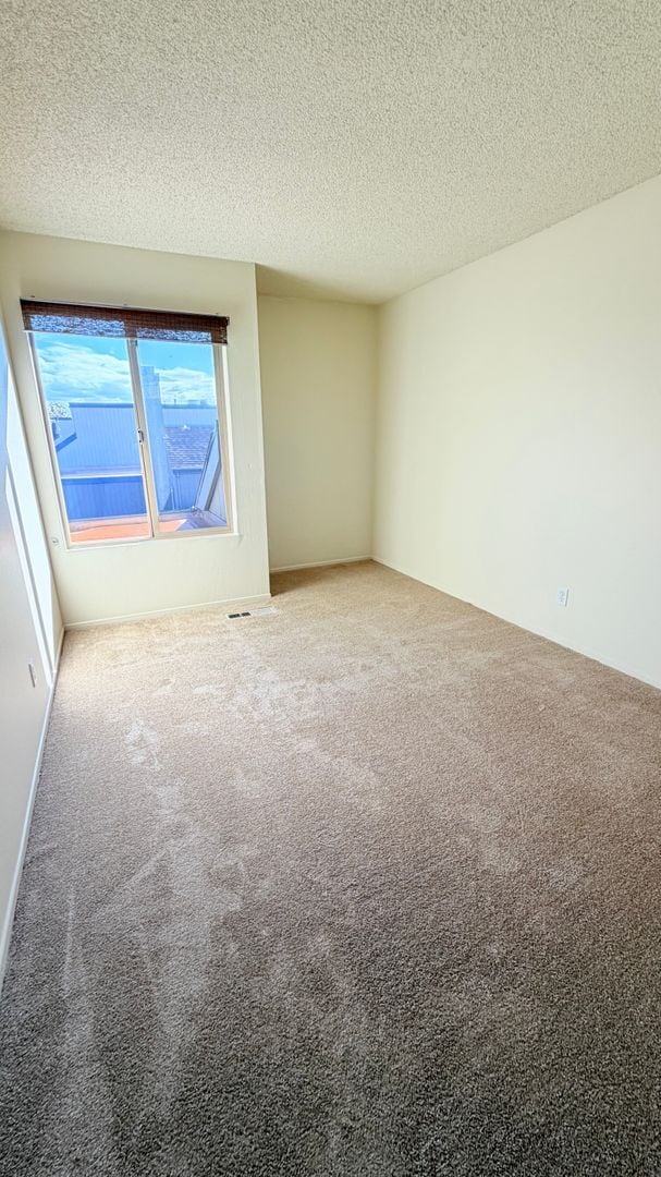 Building Photo - 1092 Melrose Ave