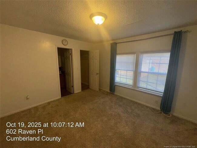 Building Photo - 602 Raven Pl