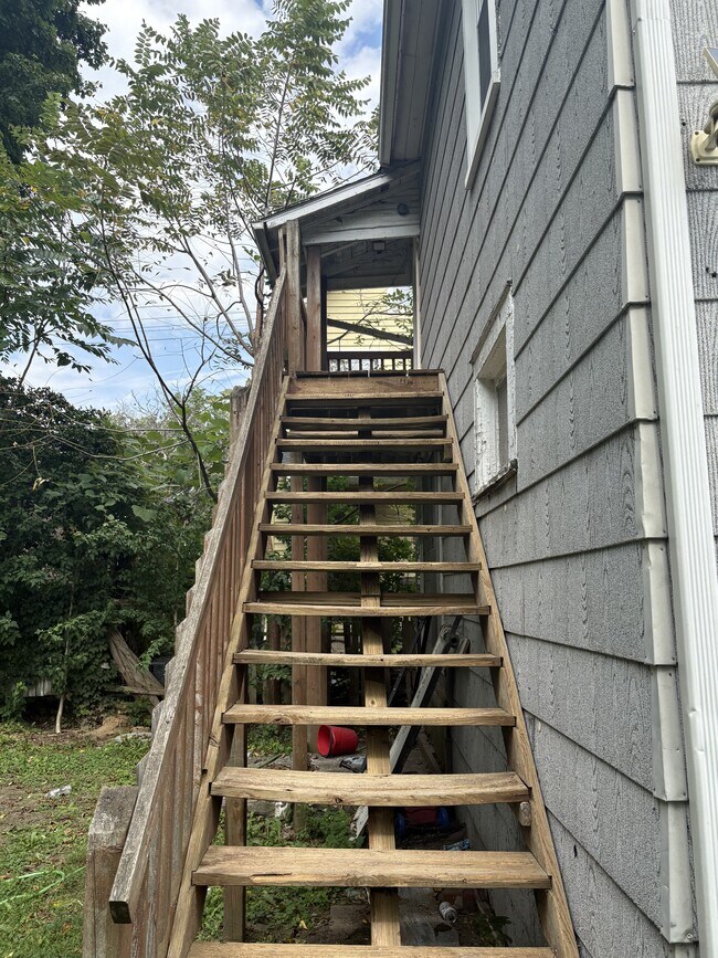 Building Photo - 613 Kennet Ct NW