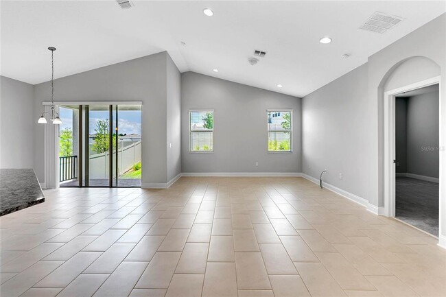 Building Photo - 17014 Crestmont Blvd