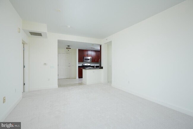 Building Photo - 525 N Fayette St