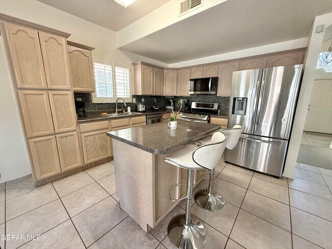 Building Photo - 3625 W Vitex Cir