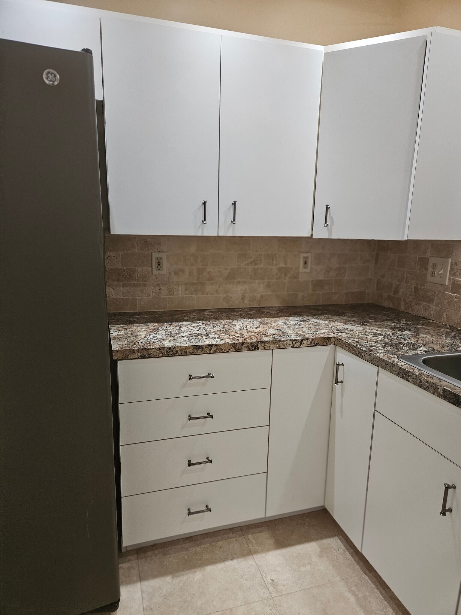 Building Photo - 1208 Clays Trl