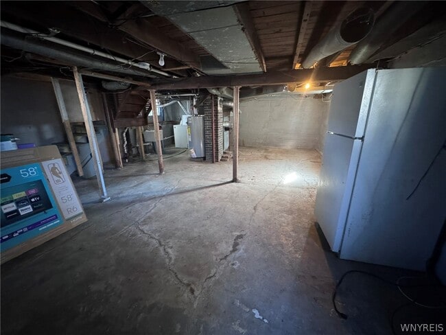 Building Photo - 55 Parkwood Ave