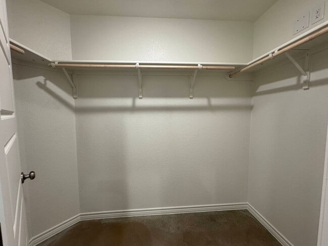 Building Photo - 1206 Concord Dr