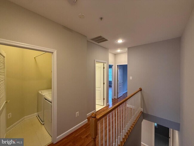 Building Photo - 1127 Gaither Rd