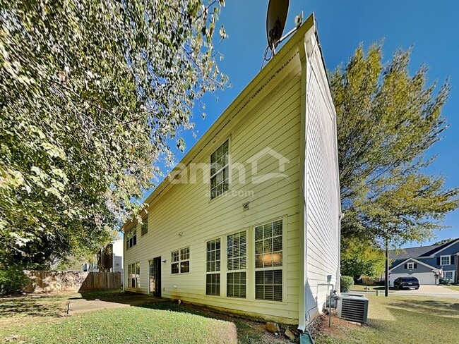 Building Photo - 3472 Chastain Glen Ln NE