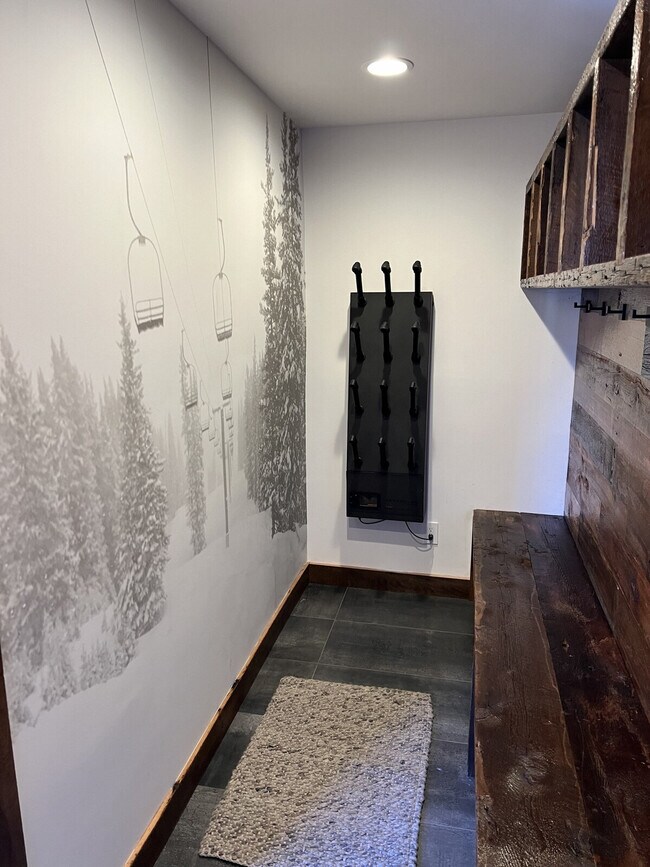 Building Photo - 116 Winterleaf Dr