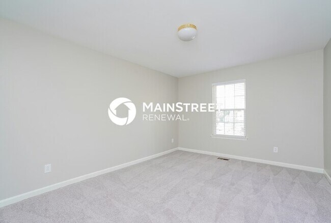 Building Photo - 4 Bedroom Pet-Friendly Home in La Vergne, ...