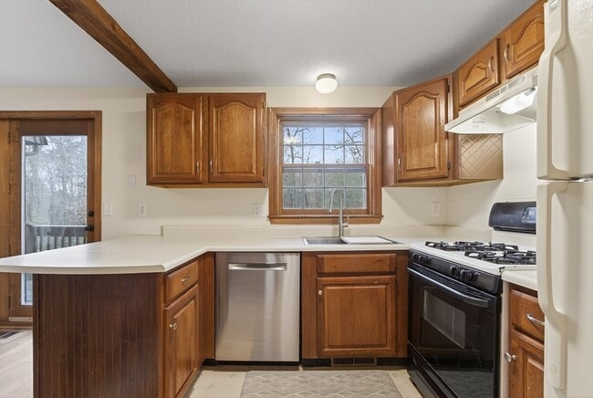 Building Photo - A 11 Scotty Hollow Dr