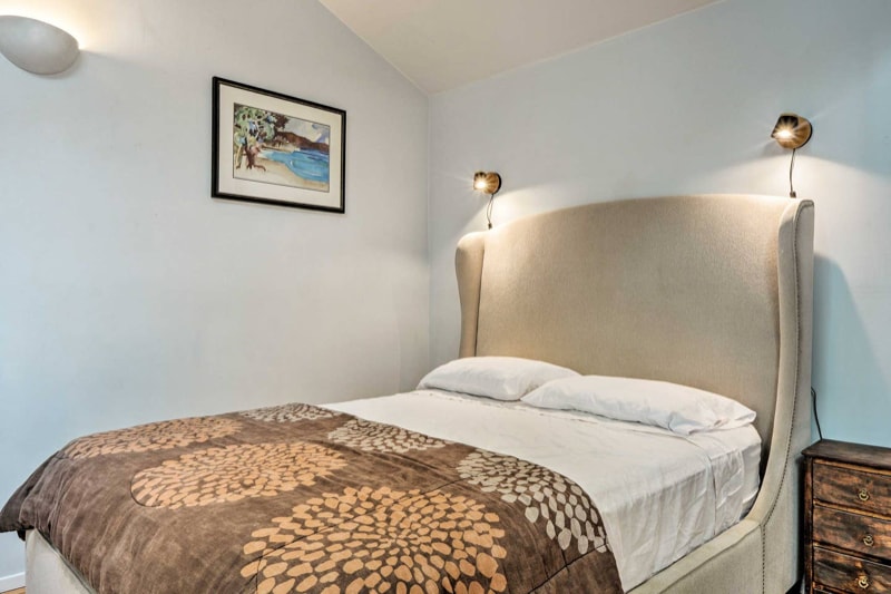 Building Photo - 673 Siskiyou Blvd