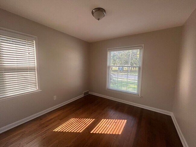 Building Photo - 2155 Harvard-