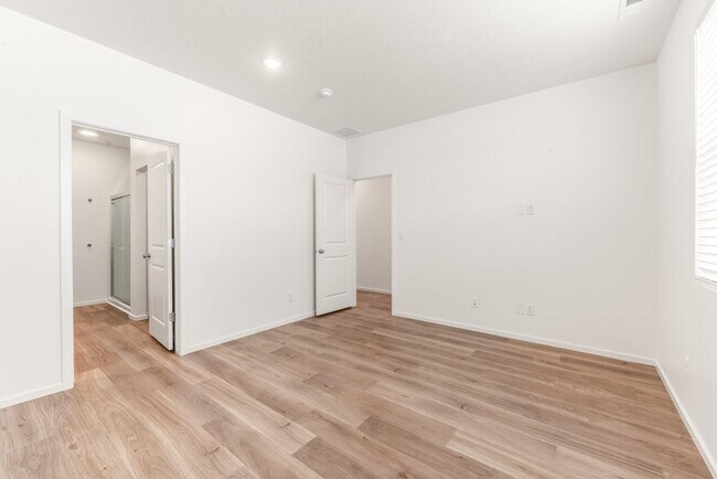 Building Photo - 5364 E Antares Ln
