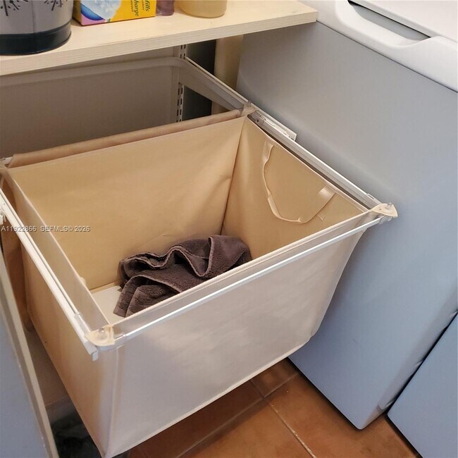 Building Photo - 9978 N Belfort Cir