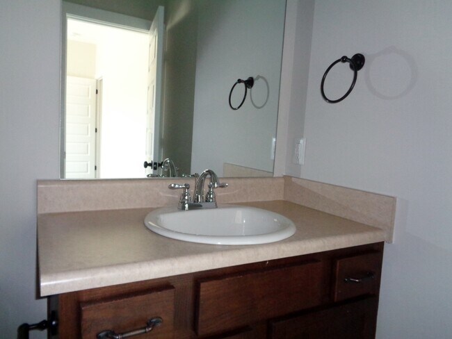 Building Photo - Beautiful Home for Rent in Tuscaloosa... Available to View with 48-hour Notice!!!